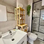 Boho With Rooftop Pool Appartement *