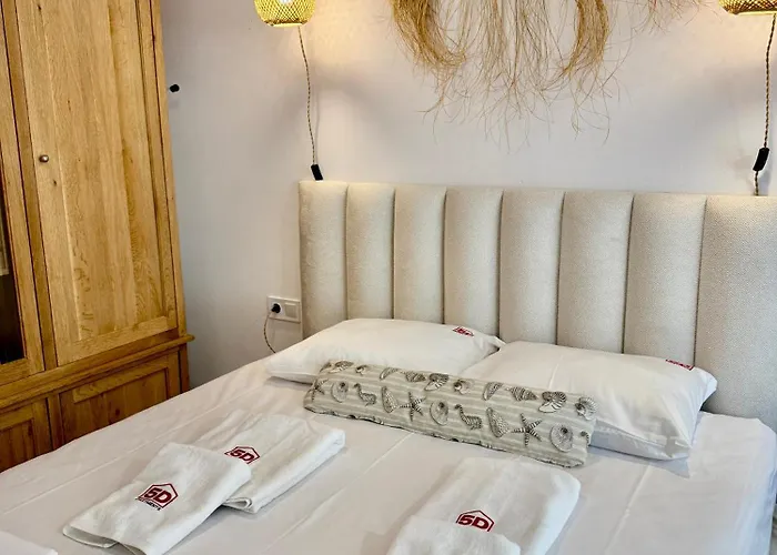 Boho With Rooftop Pool Apartment *